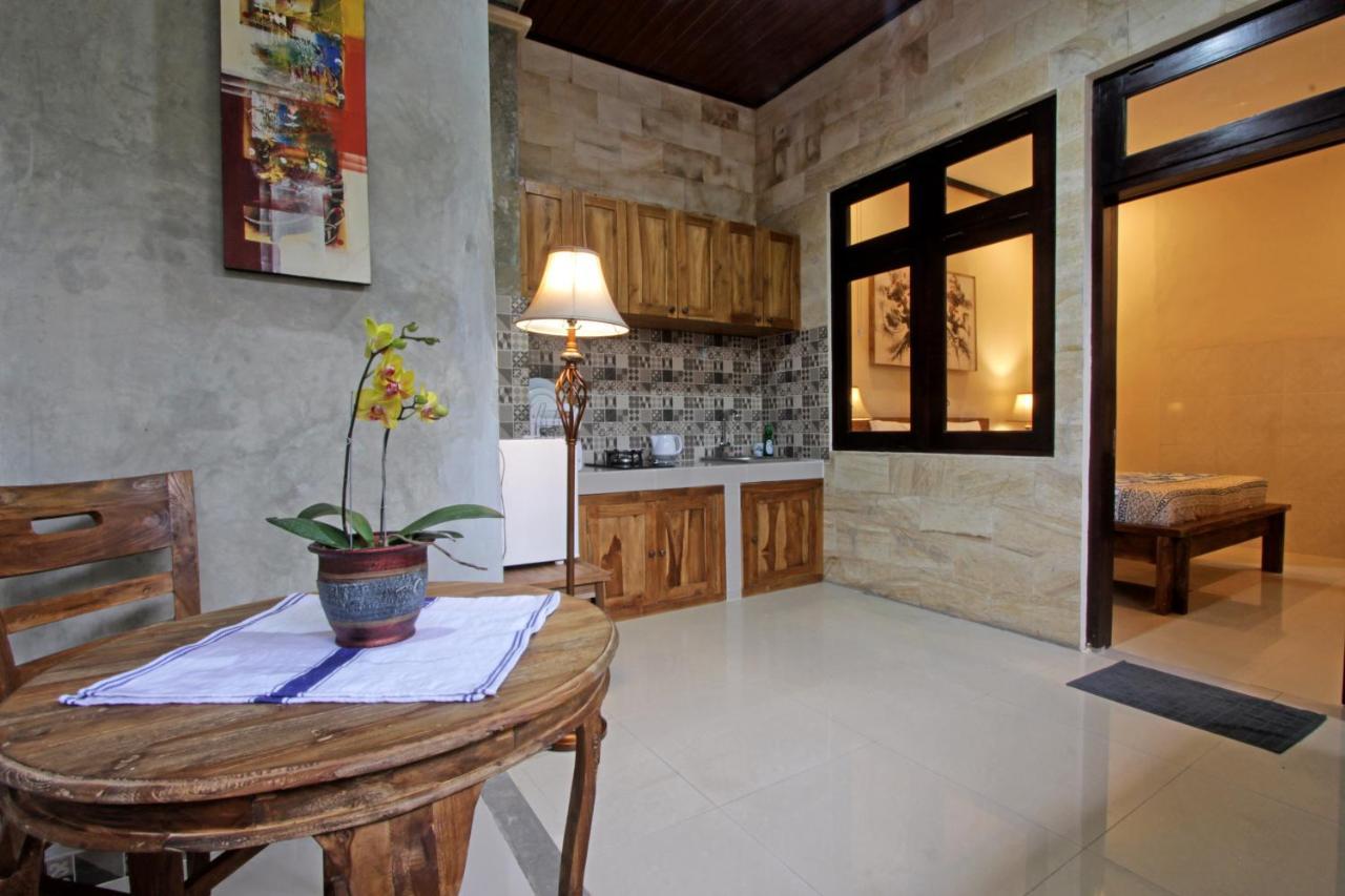 Sari House Ubud - Balinese Style Homestay Exterior photo