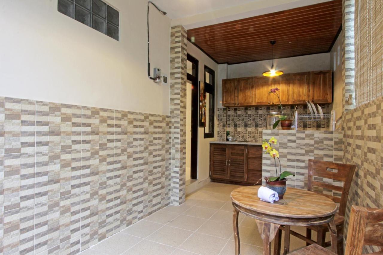 Sari House Ubud - Balinese Style Homestay Exterior photo